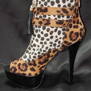 Two-tone Animal Print heel